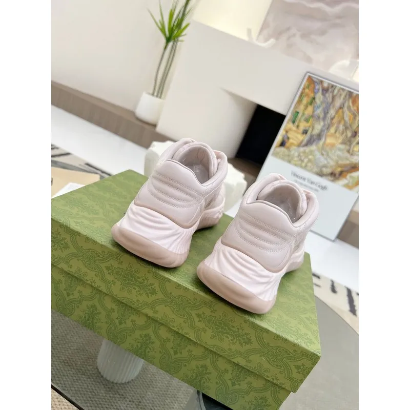 Gucci Shoes for Women Gucci Sneakers #A37411