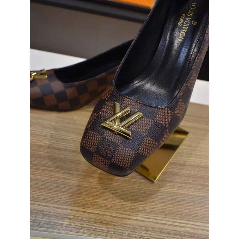 Louis Vuitton Shoes for Womens Louis Vuitton Pumps #A49748