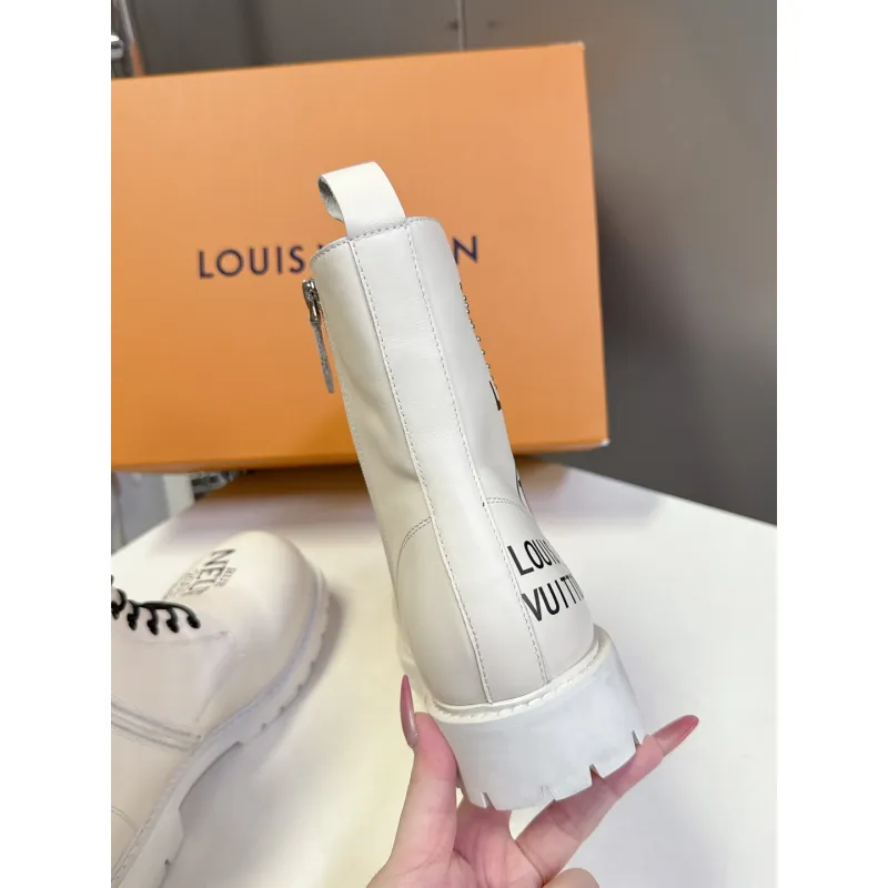 Louis Vuitton Shoes for Louis Vuitton Unisex Shoes #A57118