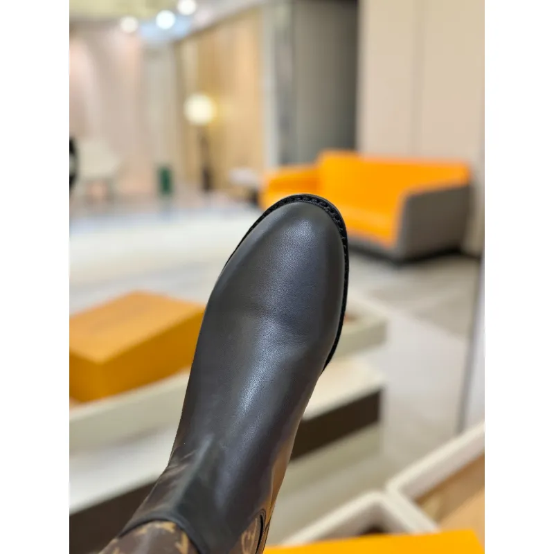 Louis Vuitton Shoes for Womens Louis Vuitton boots heel height:3.5cm #A58325