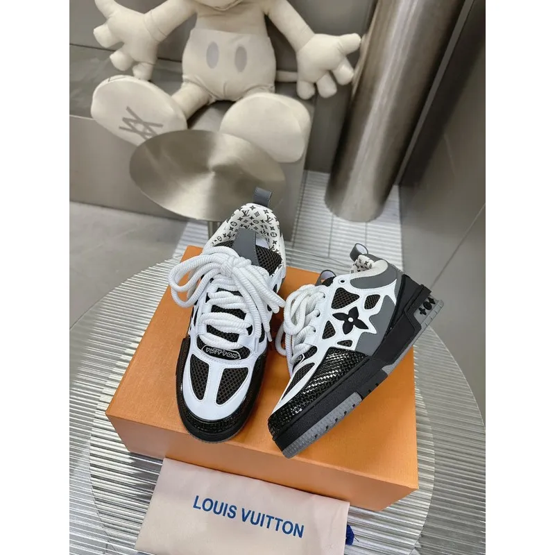 Louis Vuitton Shoes for Louis Vuitton Unisex Shoes #A30769