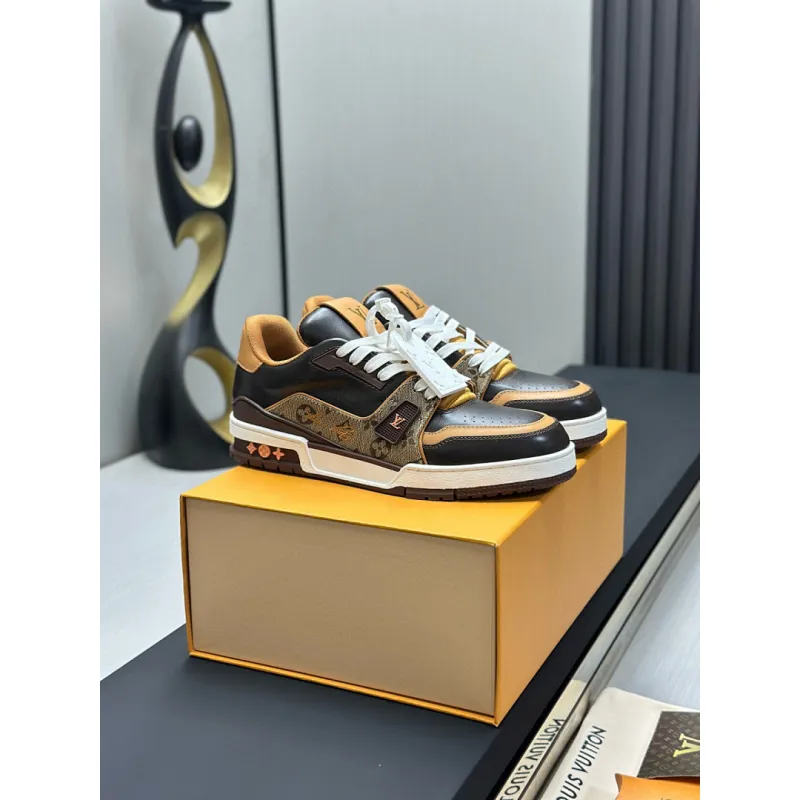 Louis Vuitton Shoes for Louis Vuitton Unisex Shoes #A62091