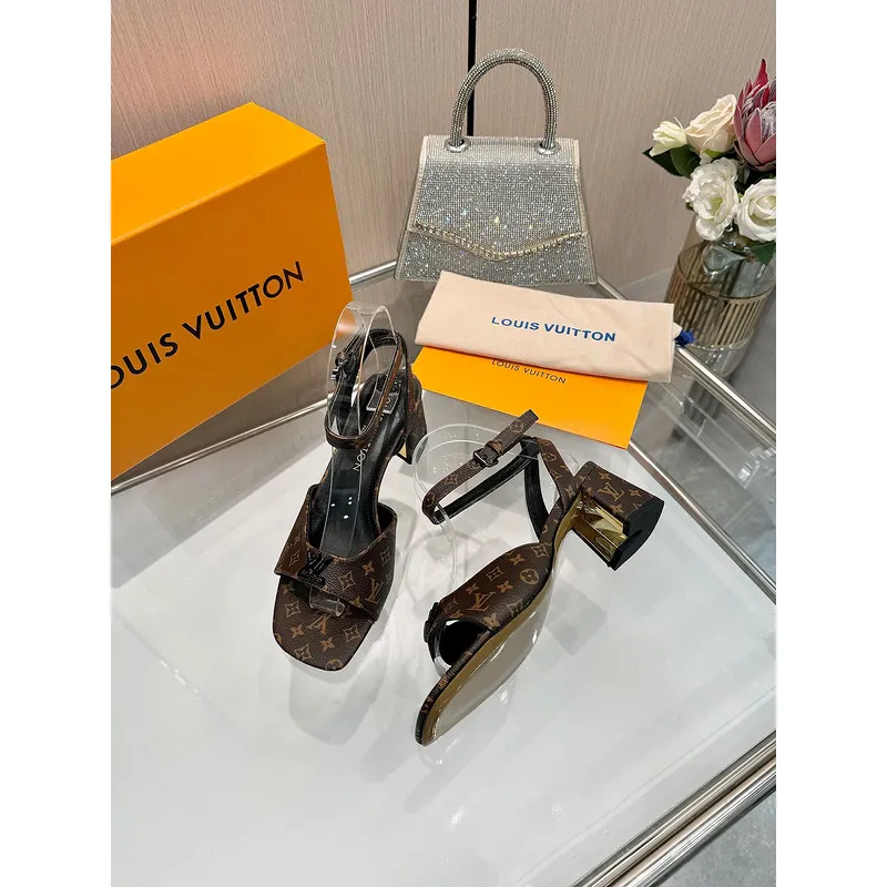 Louis Vuitton Shoes for Womens Louis Vuitton Pumps #A49588