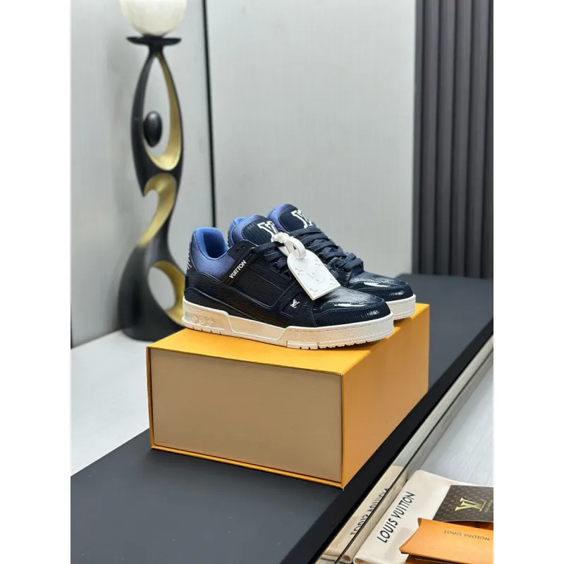 Louis Vuitton Shoes for Louis Vuitton Unisex Shoes #A62090