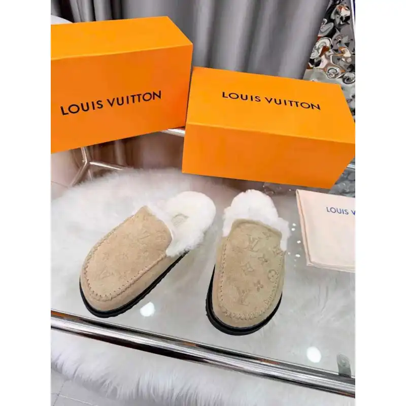 Louis Vuitton Shoes for Womens Louis Vuitton Slippers #A58618 Louis Vuitton Shoes for Womens Louis Vuitton Slippers #A58618