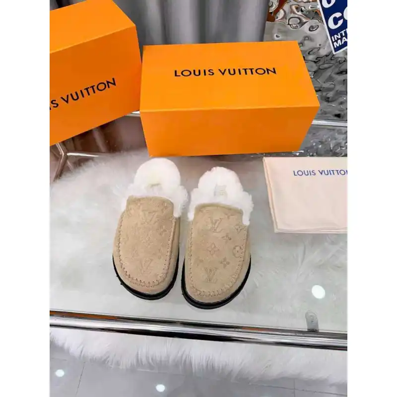 Louis Vuitton Shoes for Womens Louis Vuitton Slippers #A58618 Louis Vuitton Shoes for Womens Louis Vuitton Slippers #A58618
