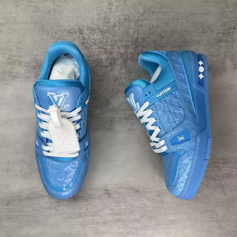 Louis Vuitton Trainer for Mens Louis Vuitton Sneakers Blue #A59182