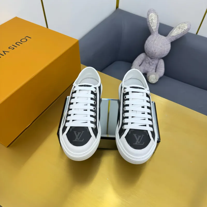 Louis Vuitton Shoes for Womens Louis Vuitton Sneakers #A57825