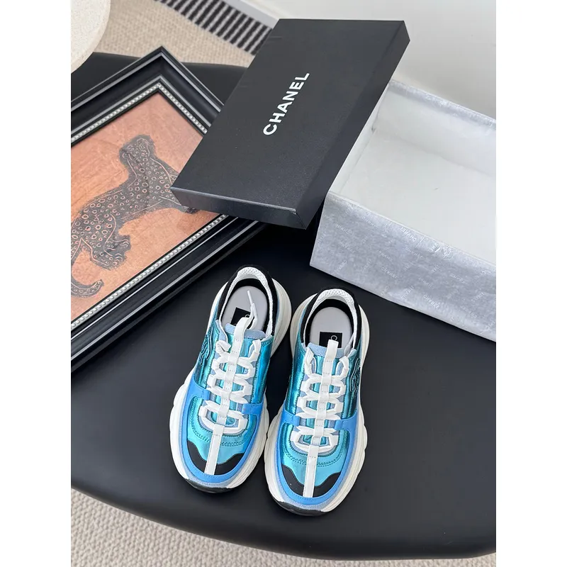 Chanel shoes for Womens Chanel Sneakers Trainers - Calfskin & suede calfskin #A54186