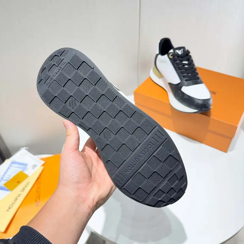 Louis Vuitton Shoes for Mens Louis Vuitton Sneakers #A63710
