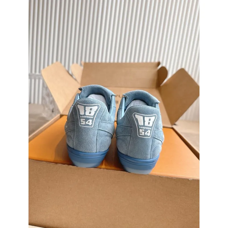 Louis Vuitton Footprint Soccer Shoes for Louis Vuitton Unisex Shoes #A53877