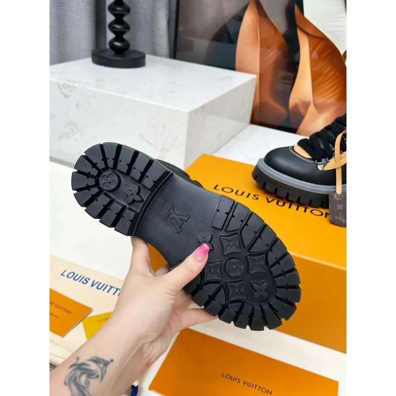 Louis Vuitton Shoes for Louis Vuitton Unisex Shoes 3.5cm #A56847