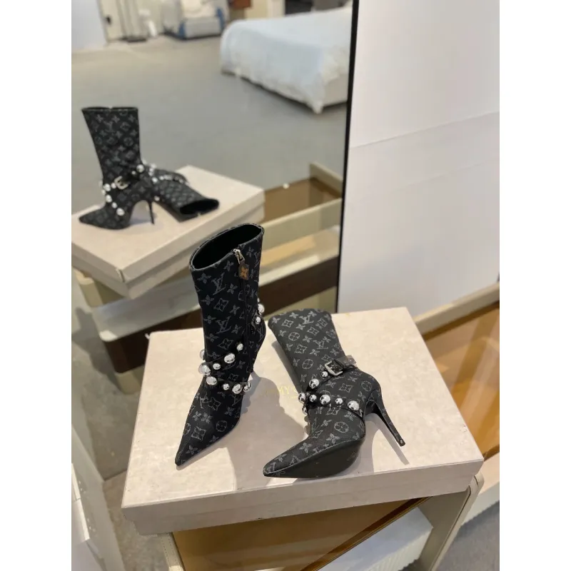 Louis Vuitton Shoes for Womens Louis Vuitton boots heel height:10cm #A58314