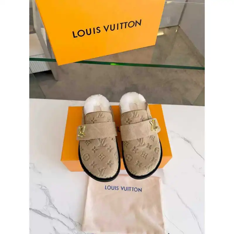 Louis Vuitton Shoes for Womens Louis Vuitton Slippers #A58626