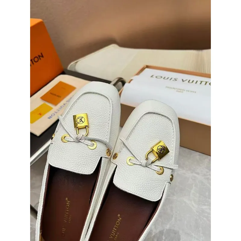 Louis Vuitton Shoes for Womens Louis Vuitton Sandals #A62067