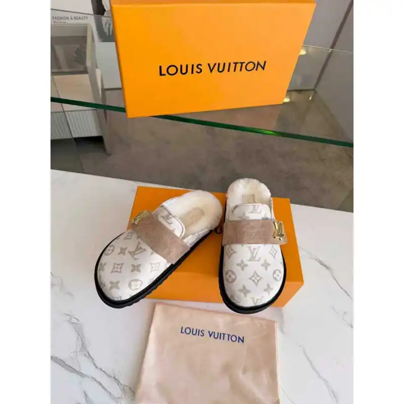 Louis Vuitton Shoes for Womens Louis Vuitton Slippers #A58624 Louis Vuitton Shoes for Womens Louis Vuitton Slippers #A58624