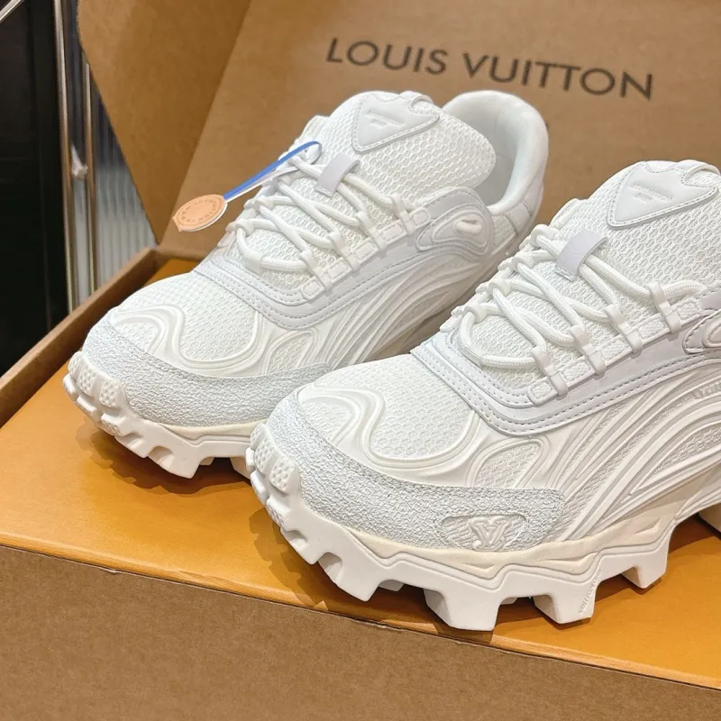 Louis Vuitton Shoes for Mens Louis Vuitton Sneakers #A62703