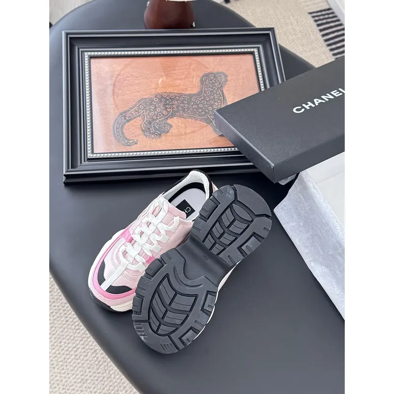 Chanel shoes for Womens Chanel Sneakers Trainers - Calfskin & suede calfskin #A54186
