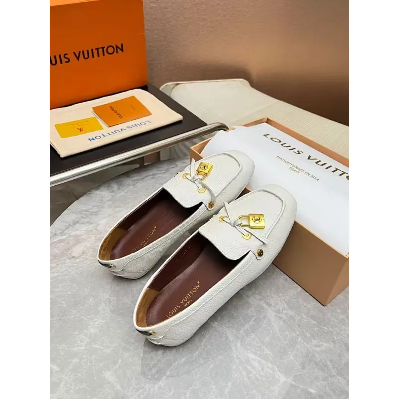 Louis Vuitton Shoes for Womens Louis Vuitton Sandals #A62067