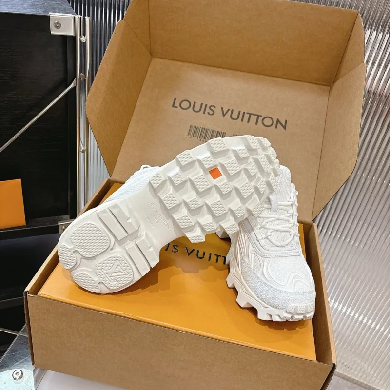 Louis Vuitton Shoes for Mens Louis Vuitton Sneakers #A62703