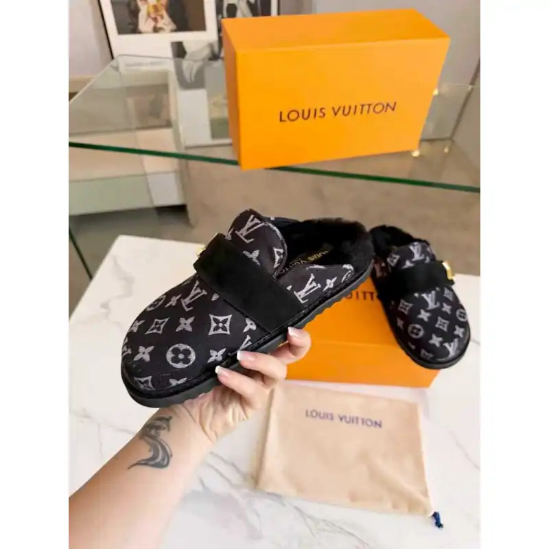 Louis Vuitton Shoes for Womens Louis Vuitton Slippers #A58623 Louis Vuitton Shoes for Womens Louis Vuitton Slippers #A58623