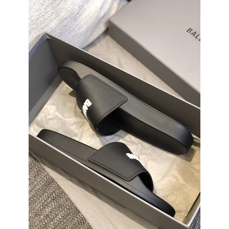 Balenciaga slippers for Men and Women #9874606