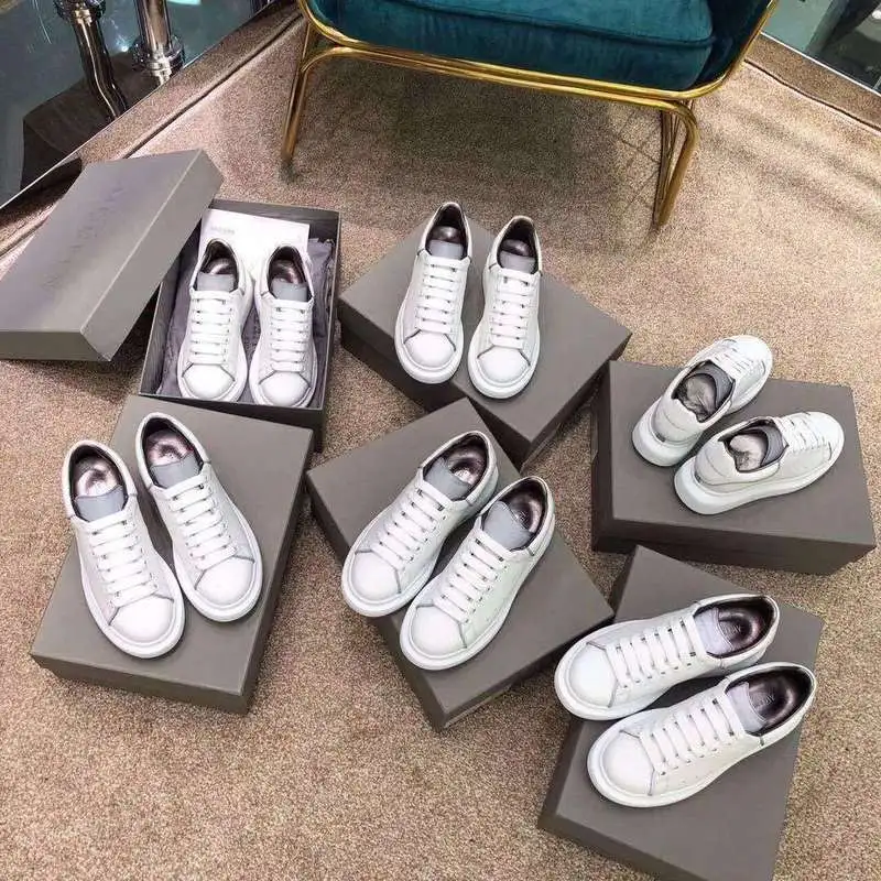 Alexander McQueen Luminous shoes Unisex McQueen White Sneakers top leather #99899363 Alexander McQueen Luminous shoes Unisex McQueen White Sneakers top leather #99899363