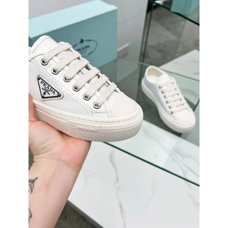 Prada Shoes for Womens Prada Sneakers #A64156