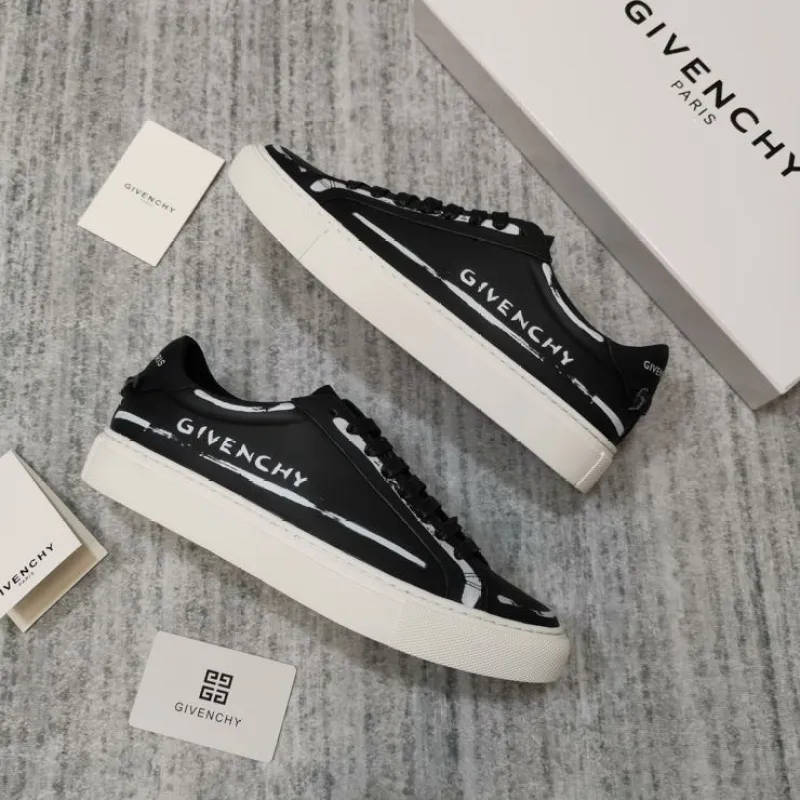 Givenchy Shoes Mens Givenchy Sneakers #9873492