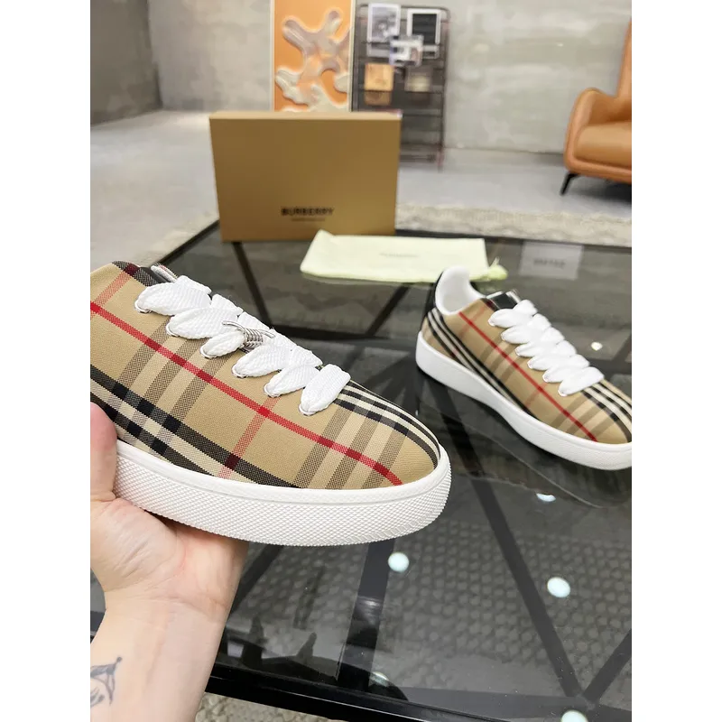 Burberry Shoes for Mens Sneakers #A52122