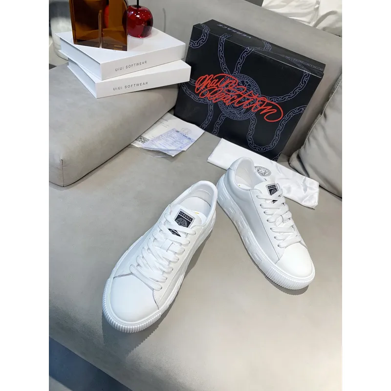 Versace shoes for men and women Versace Sneakers #99906221