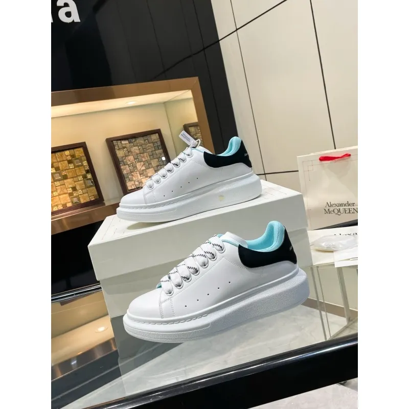 Alexander McQueen Shoes for Unisex McQueen Sneakers #A55844
