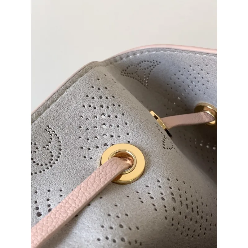 Louis Vuitton Bella Mahina Bloom Bag M13840 22x14x19cm #A62965