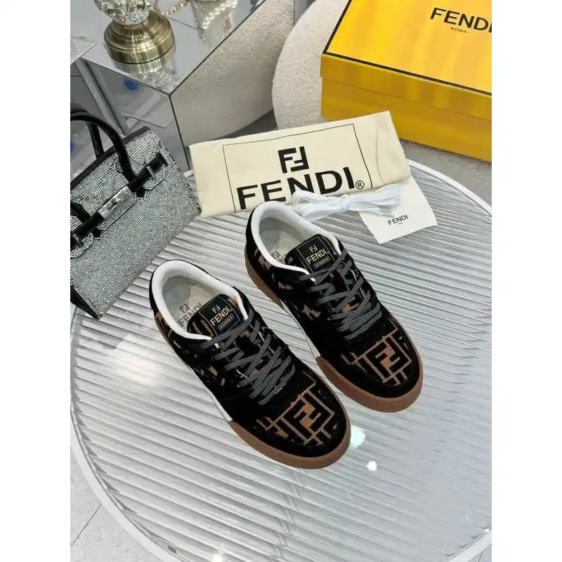 Fendi shoes for Mens Fendi Sneakers #A56331