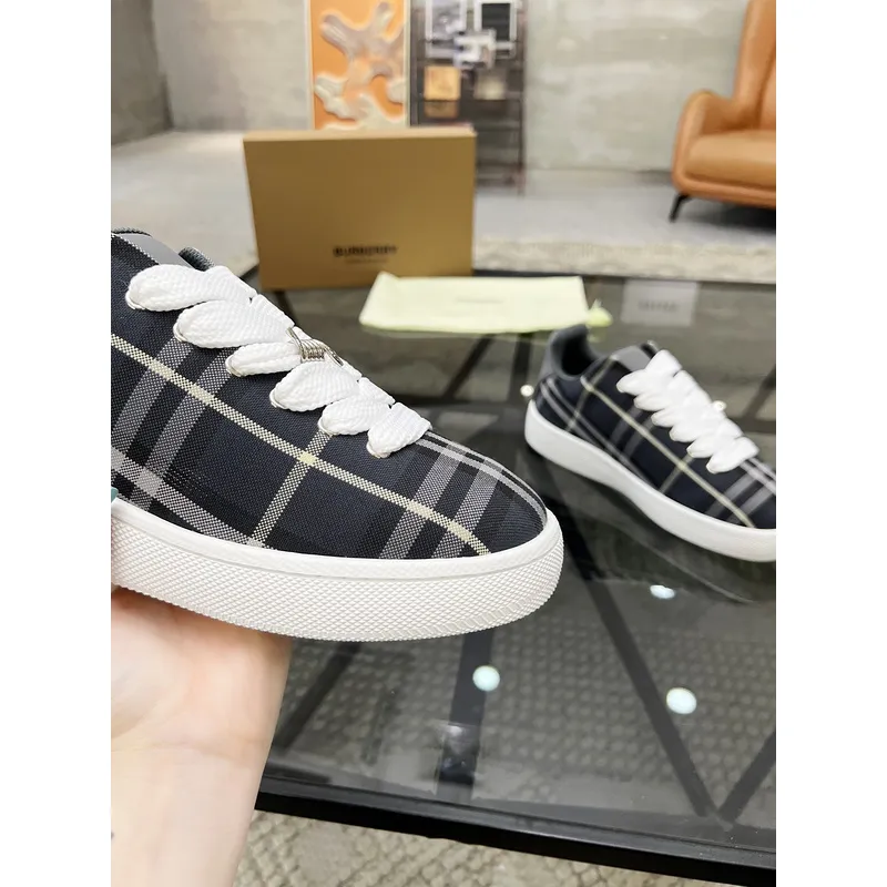 Burberry Shoes for Mens Sneakers #A52121