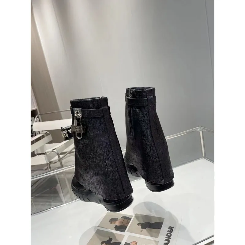 Givenchy Shoes for Womens Givenchy boots #A26960