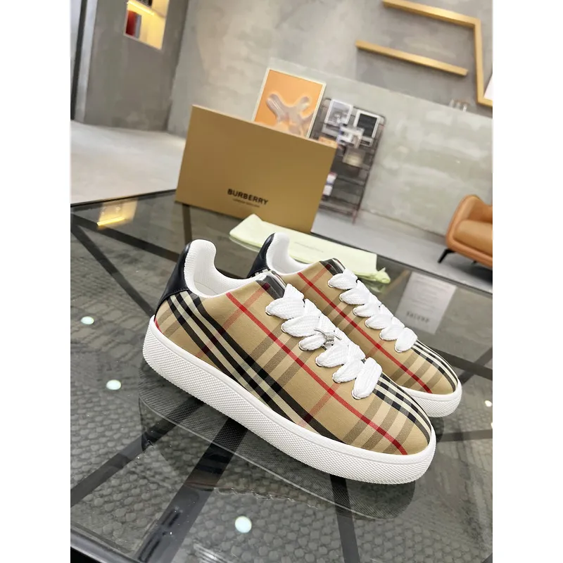 Burberry Shoes for Mens Sneakers #A52122