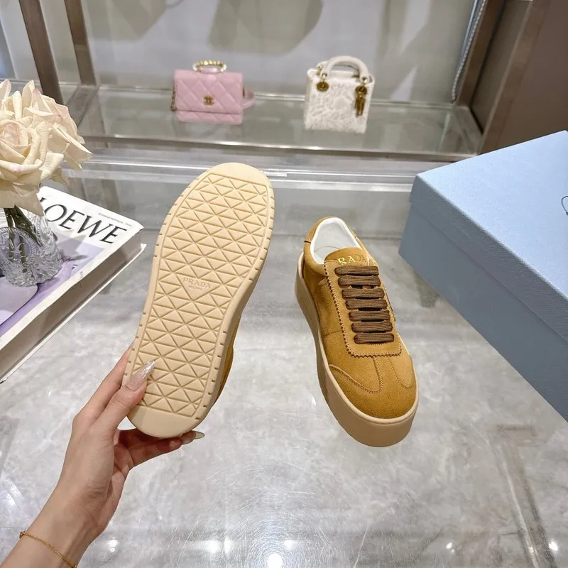 Buy Top Prada Shoes for Womens Prada Sneakers yellow 35-41 Size #A53002