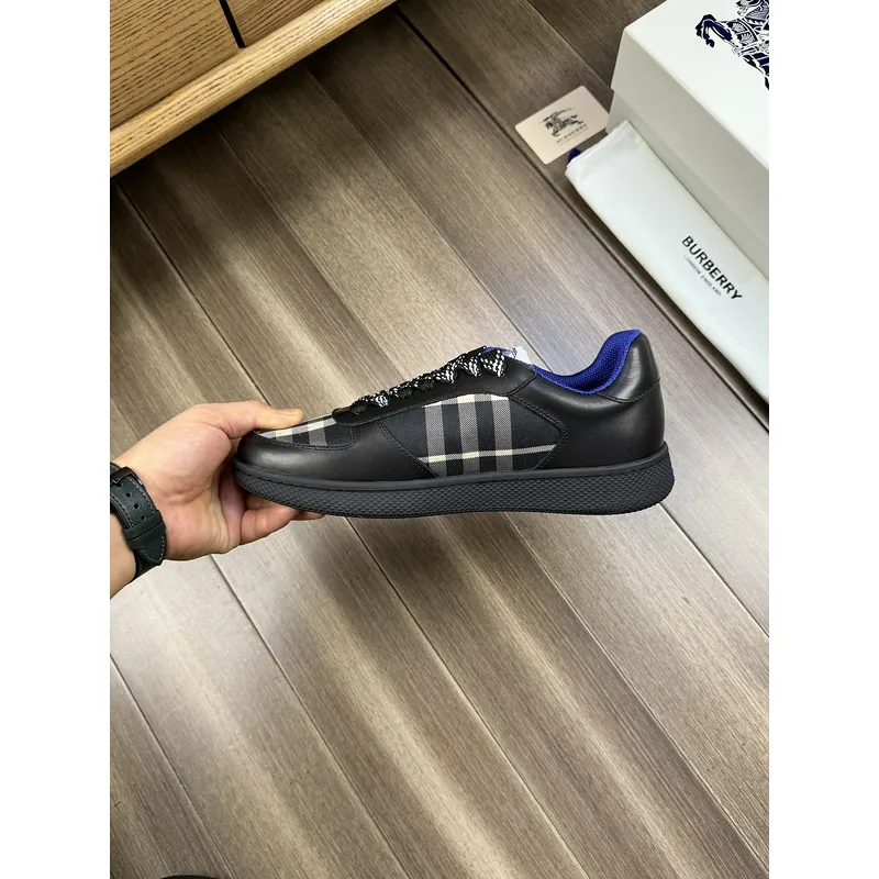 Burberry Shoes for Mens Sneakers #A52109