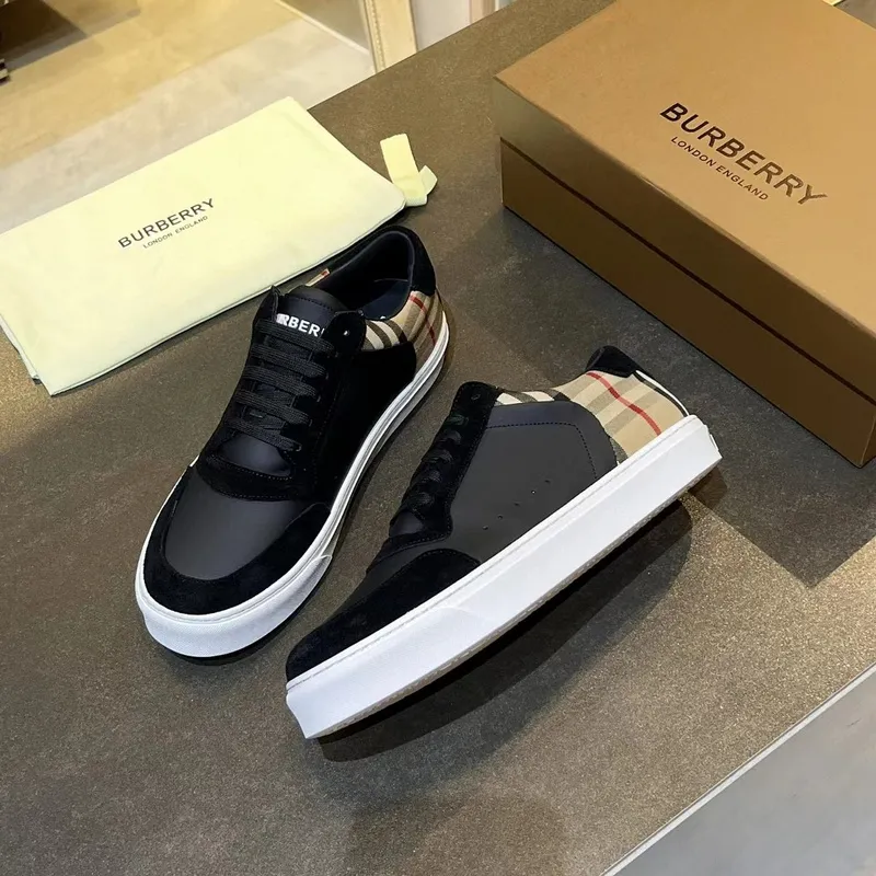 Burberry Shoes for Mens and women Sneakers #A28384