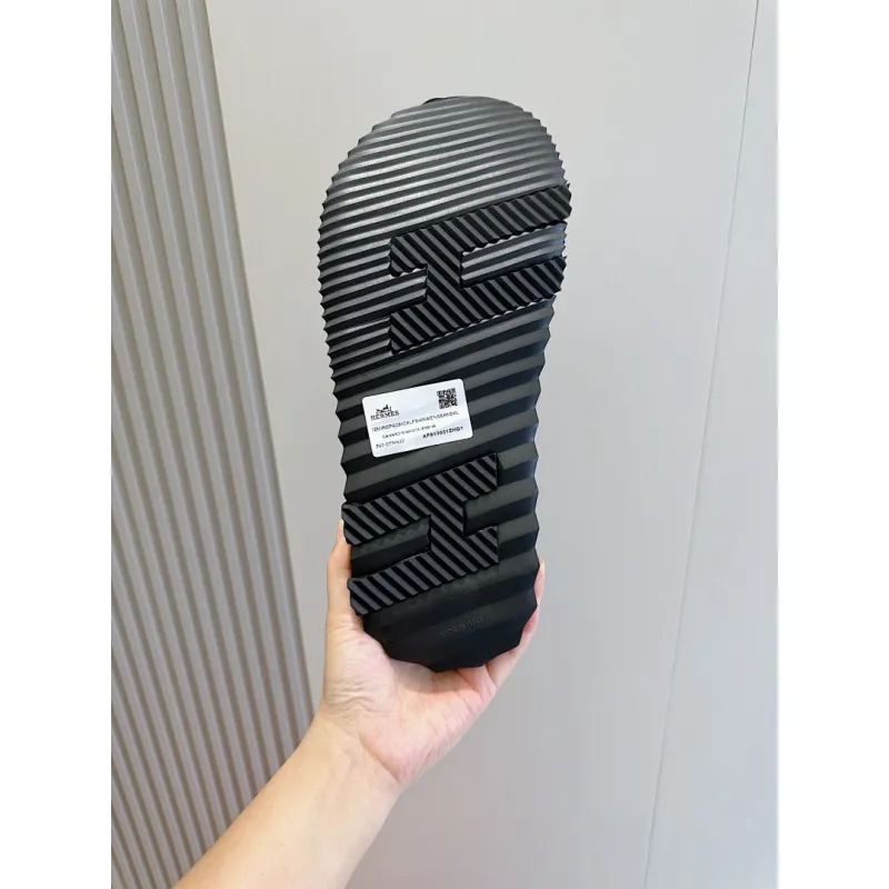 Hermes Sandals  Shoes for Men #A63099