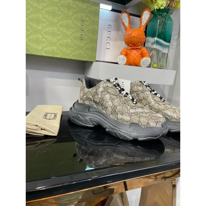 Balenciaga Gucci shoes for Balenciaga Unisex Shoes #999919563