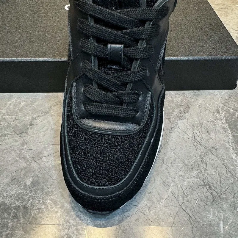 Chanel shoes for Mens and women Chanel Sneakers #A39630
