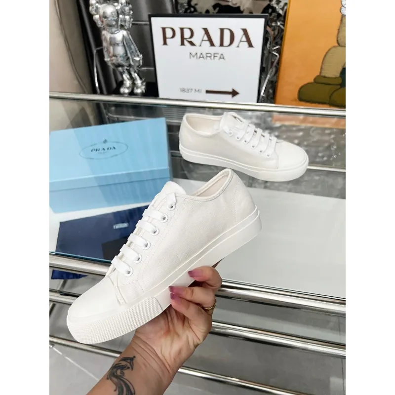 Prada Shoes for Womens Prada Sneakers #A64161