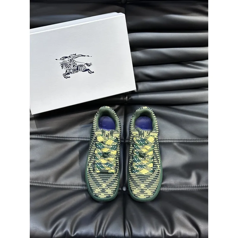 Burberry Shoes for Mens Sneakers #A40247