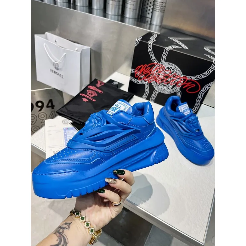 Versace shoes for men and women Versace Sneakers #999927788