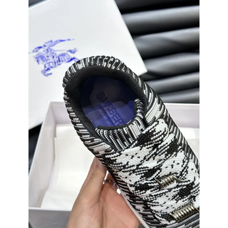 Burberry Shoes for Mens Sneakers #A52118