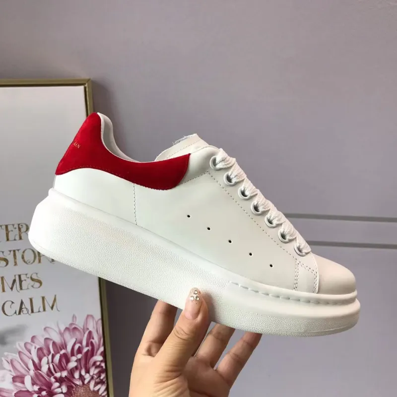 Alexander McQueen Shoes for Unisex McQueen Sneakers Small white shoes womens 2022 new couple all-match thick-bottomed sponge cake to increase sports and leisure leather board shoes #999924913 Alexander McQueen Shoes for Unisex McQueen Sneakers Small white shoes womens 2022 new couple all-match thick-bottomed sponge cake to increase sports and leisure leather board shoes #999924913