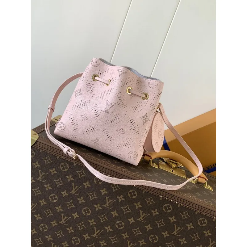 Louis Vuitton Bella Mahina Bloom Bag M13840 22x14x19cm #A62965