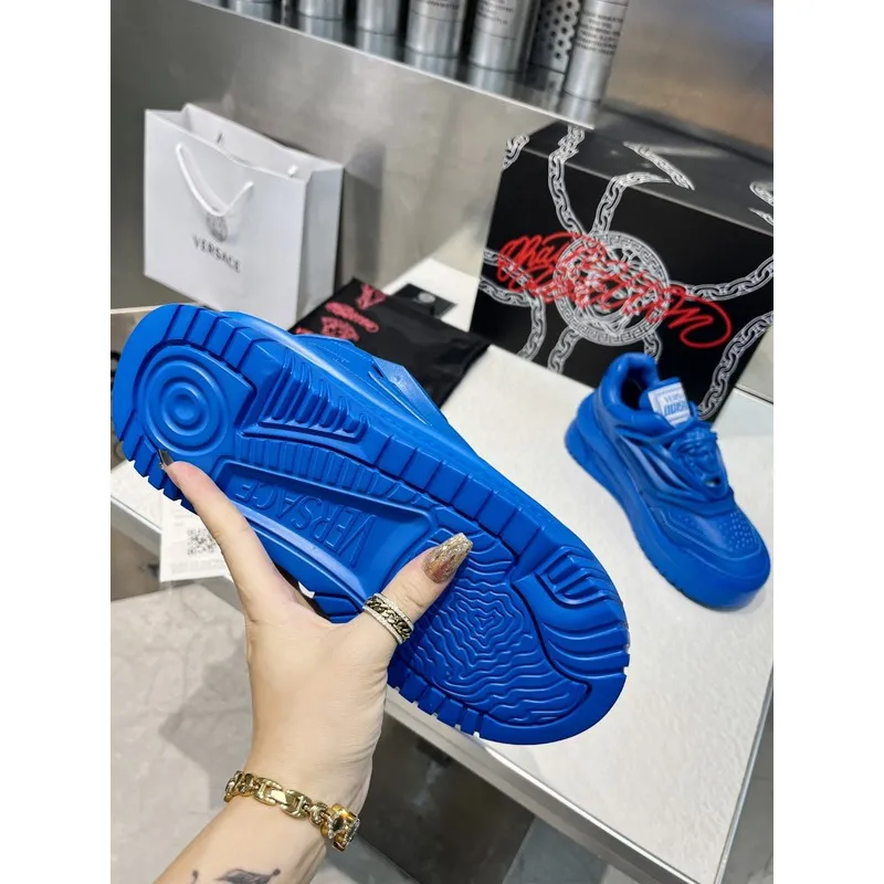 Versace shoes for men and women Versace Sneakers #999927788